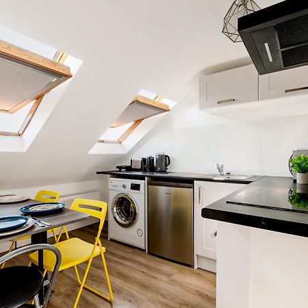 Bright 2Br Flat, Forest Gate, East Лондон Экстерьер фото