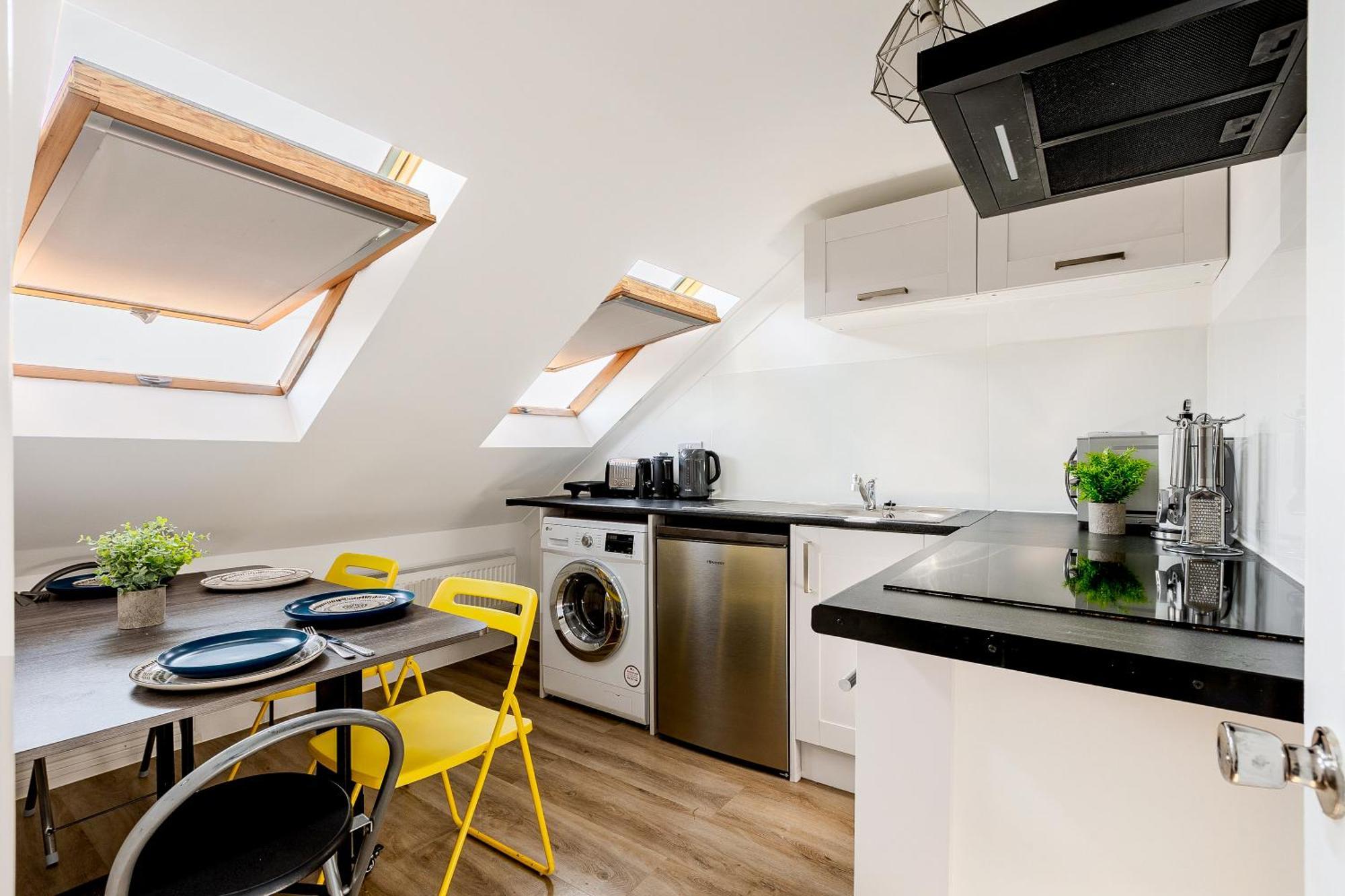 Bright 2Br Flat, Forest Gate, East Лондон Экстерьер фото
