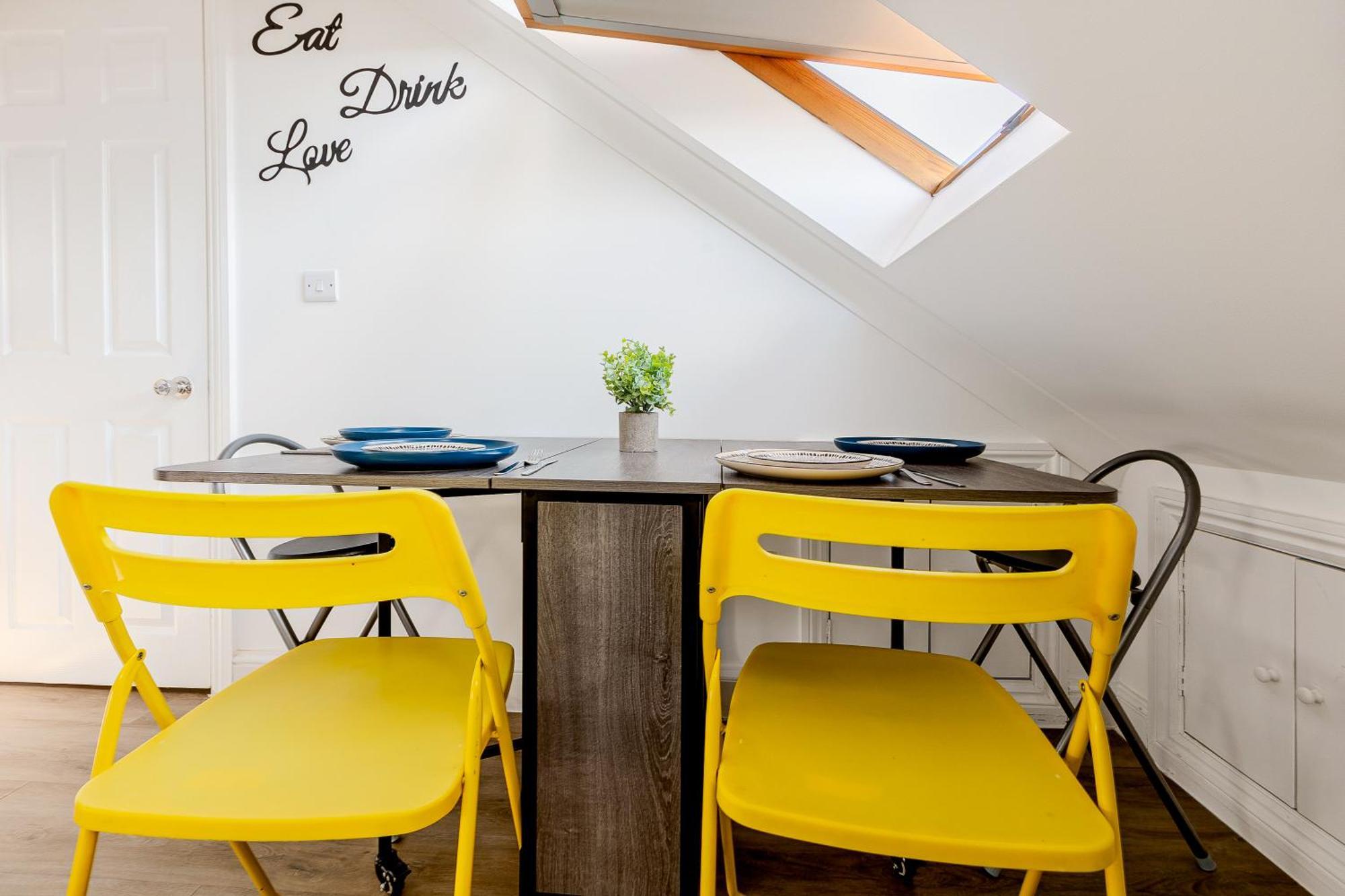 Bright 2Br Flat, Forest Gate, East Лондон Экстерьер фото