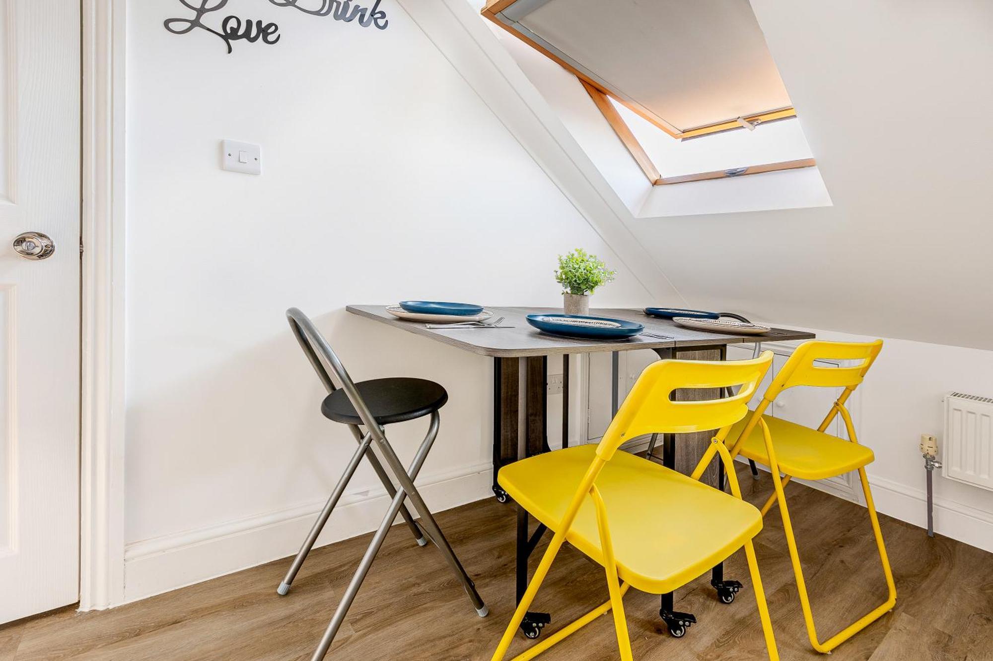 Bright 2Br Flat, Forest Gate, East Лондон Экстерьер фото