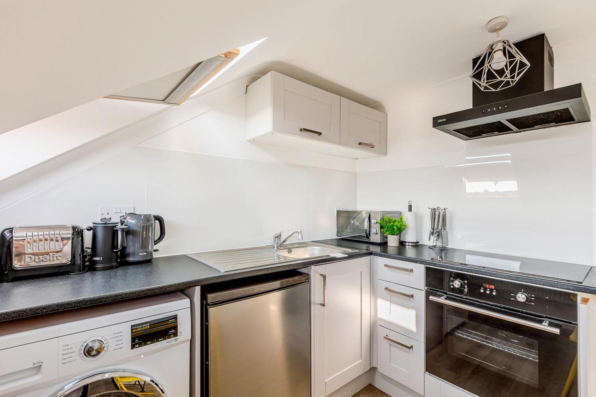 Bright 2Br Flat, Forest Gate, East Лондон Экстерьер фото