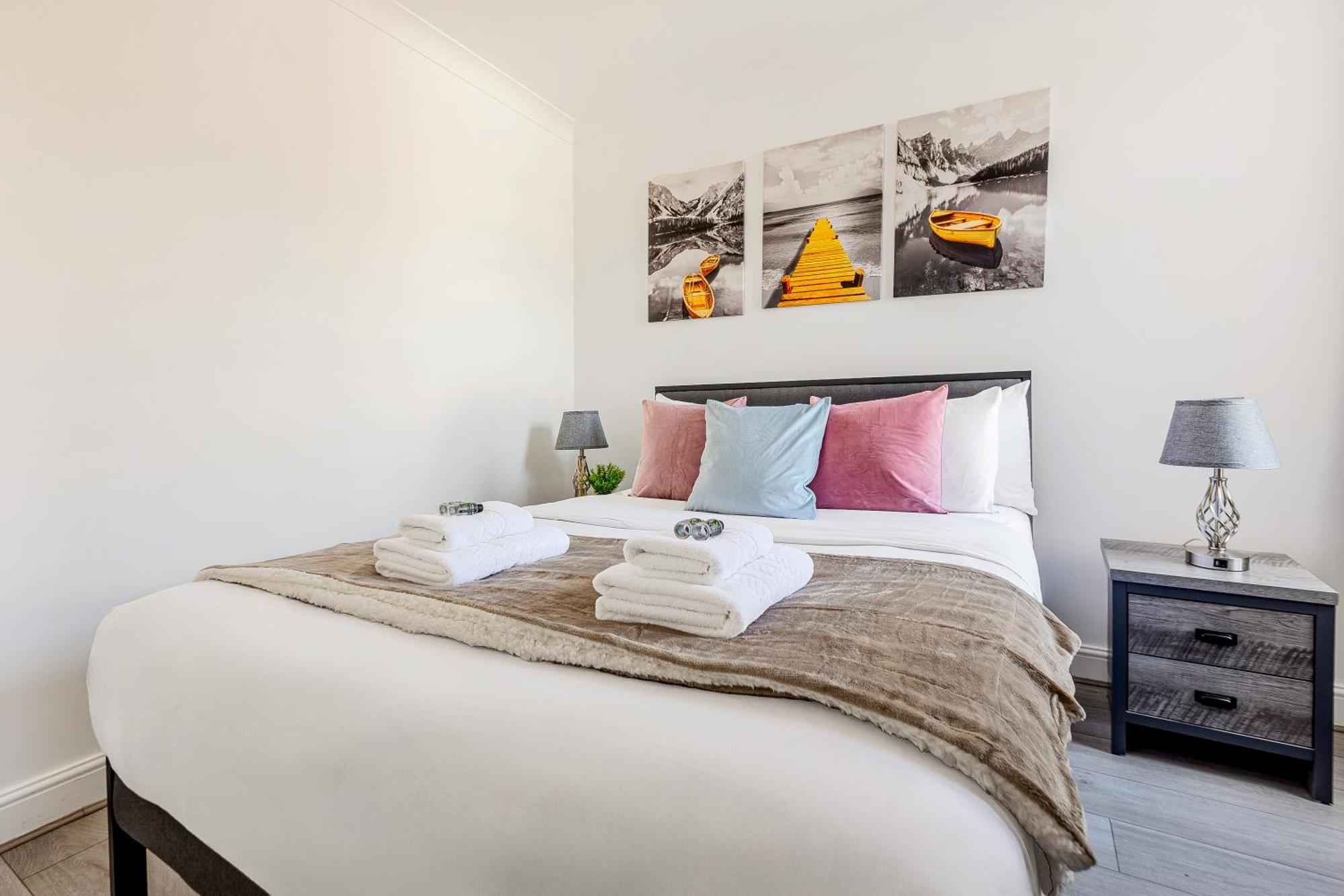 Bright 2Br Flat, Forest Gate, East Лондон Экстерьер фото